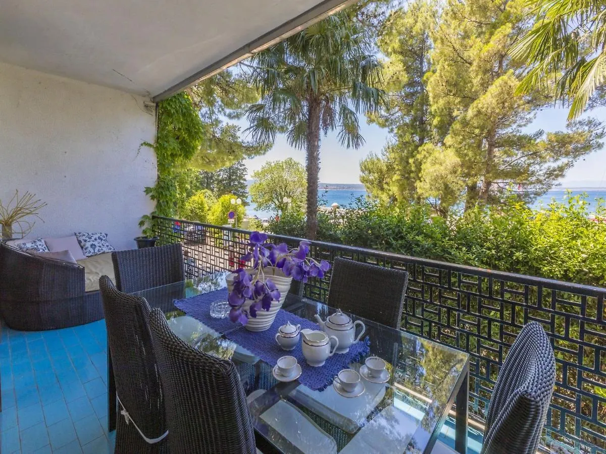 Apartment Sunny Selce